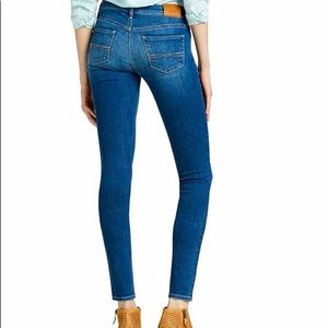 Lucky Brand Jeans Charlie Skinny